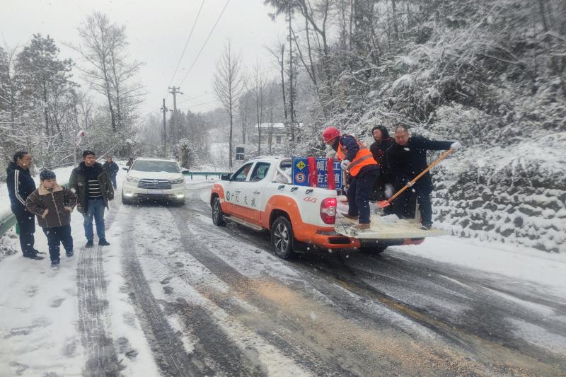 以雪為令，聞雪而動丨路橋集團彰顯國企擔當
